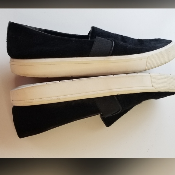 VINCE pony hair slide sneakers - Picture 6 of 8